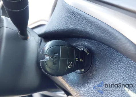 2016 Jeep Cherokee Latitude из США, поврежденный, VIN 1C4PJMCB5GW345869